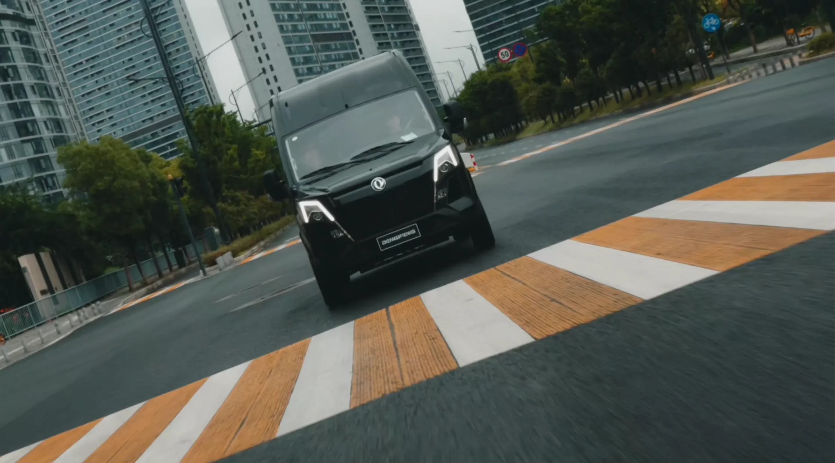 Poster video Prezentare vehicule electrice comerciale DFAC